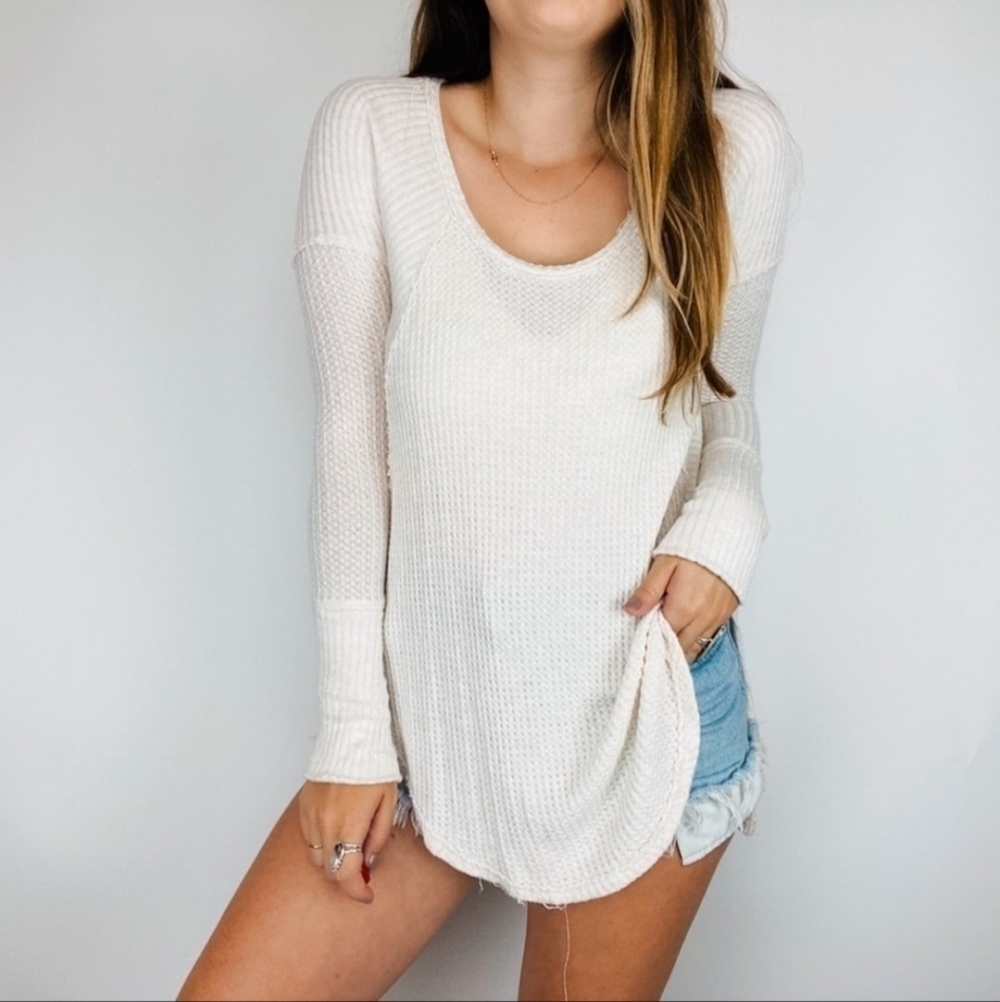 Free People Cream White Oversized Thermal Hi-Low Top Women's XS Comfy Lounge EUC